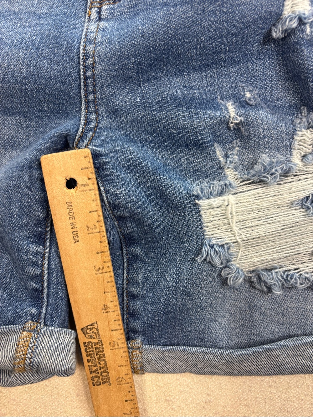 Judy Blue Womens Small Distressed Denim Shorts Mid Rise Cuffed Stretch Jeans - Picture 6 of 8